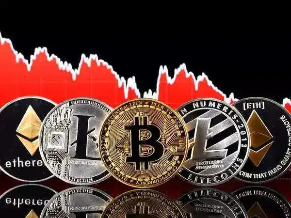 Bitcoin and Ethereum price chart showing downward trend