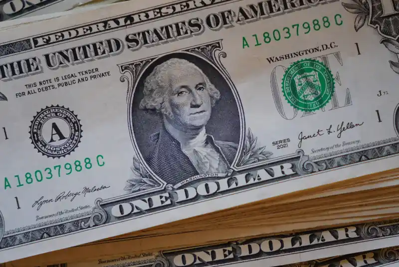US dollar bills and currency exchange rates