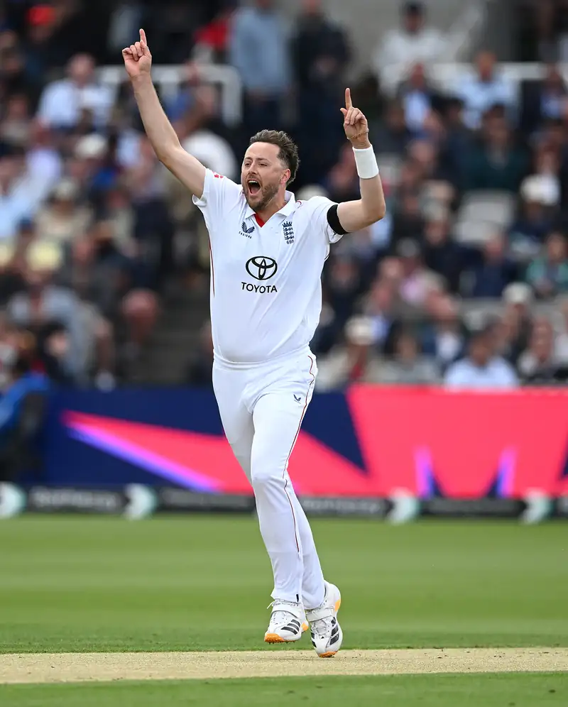Ollie Robinson bowling at Lord's cricket ground