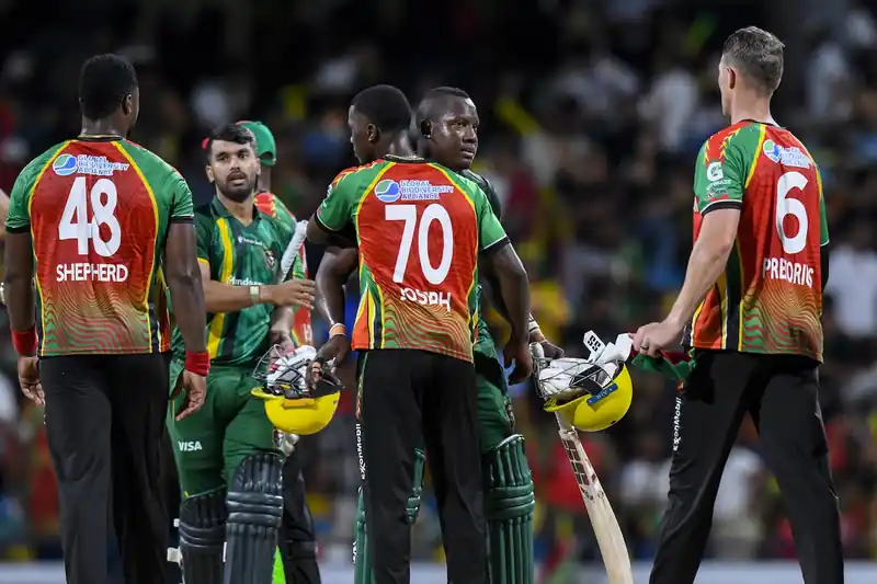 Rovman Powell and Shimron Hetmyer during a CPL match