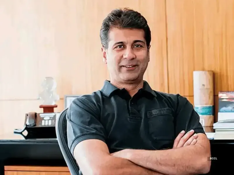 Rajiv Bajaj at a corporate event