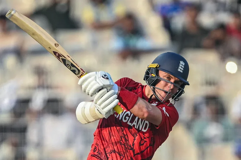 Sam Curran playing cricket for Surrey