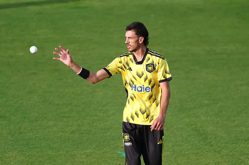 Duan Jansen making his debut in IPL match