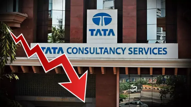TCS stock price chart showing recent decline